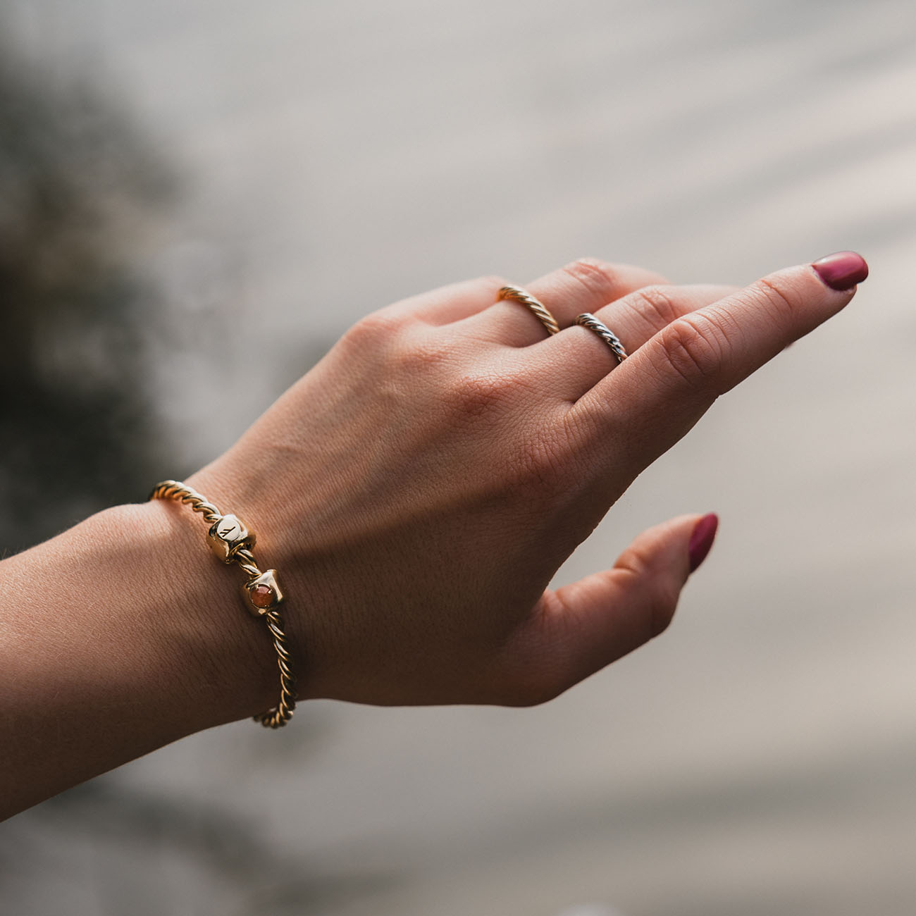 Charm avec pierre de soleil doré – Confiance en soi, joie et volonté – argent 925