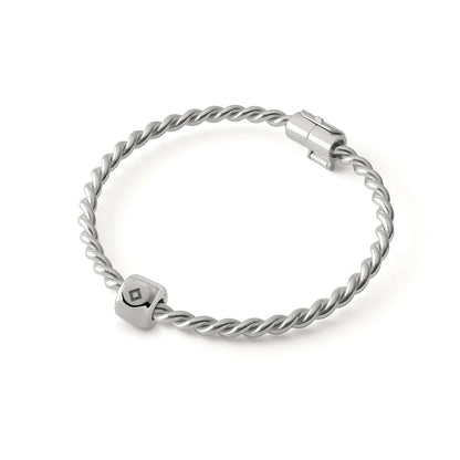 Charms z runą Ingwaz (ᛝ) Srebrny – amulet potencjału i tworzenia - Mosiądz