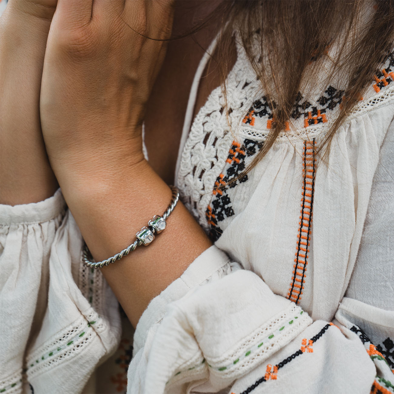 Charms avec la rune Algiz (ᛉ) Argent – amulette de protection et d’intuition - argent 925