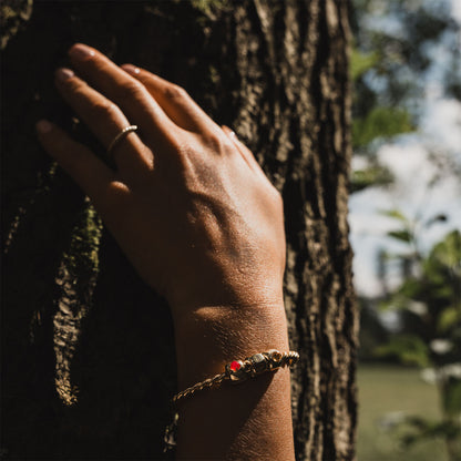 Charms avec la rune Berkana (ᛒ) Doré – amulette de croissance et de renaissance - argent 925