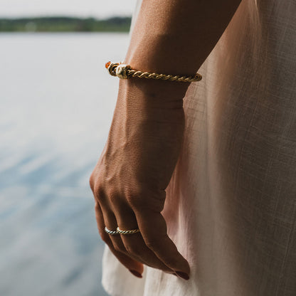 Charms avec la rune Fehu (ᚠ) Doré – amulette d’abondance et de succès - argent 925